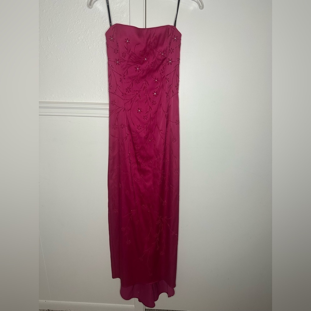 Rampage Strapless Fuchsia Dress, size 5, crisscross back design.